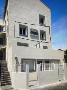 Louer Appartement 55 m2 Marseille-15eme-arrondissement
