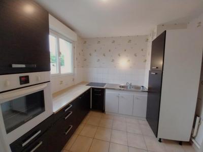 Louer Appartement 70 m2 Serezin-du-rhone