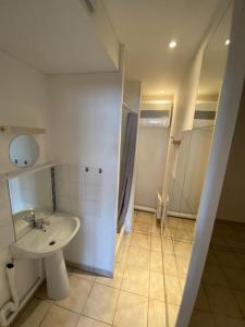 Louer Appartement Avrille 390 euros