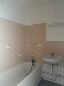 Louer Appartement Chatre 331 euros