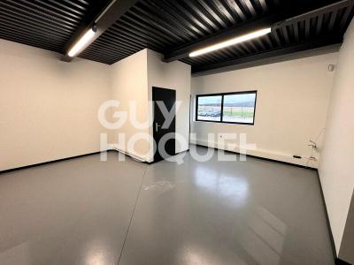 Louer Commerce 260 m2 Ribecourt-dreslincourt