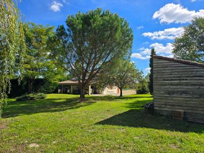 For sale Villaudric 6 rooms 142 m2 Haute garonne (31620) photo 2
