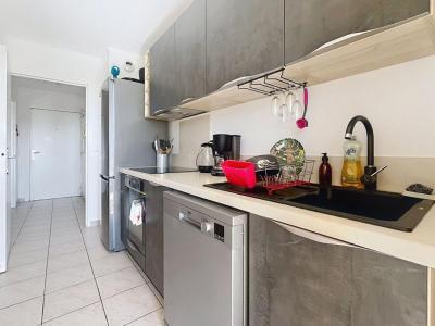 For sale Nice 3 rooms 61 m2 Alpes Maritimes (06200) photo 4