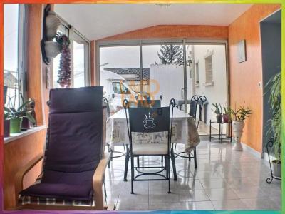 For sale Marsais 6 rooms 148 m2 Charente maritime (17700) photo 2