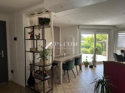 Acheter Appartement 78 m2 Charmes
