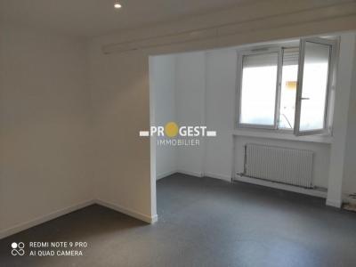 Louer Commerce 62 m2 Gardanne