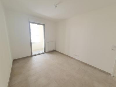 Louer Appartement 38 m2 Beaurecueil