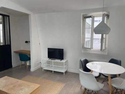 For rent Paris-10eme-arrondissement 2 rooms 32 m2 Paris (75010) photo 1