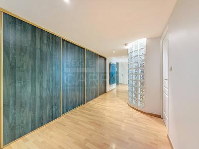 Louer Appartement 117 m2 Lyon-7eme-arrondissement