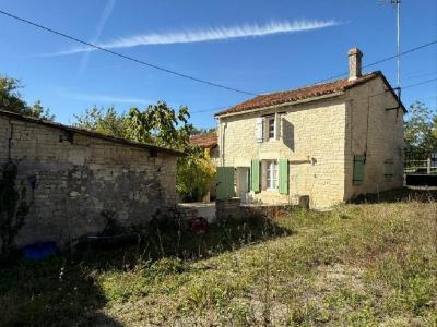 For sale MANSLE 2 rooms 48 m2 Charente (16140) photo 1