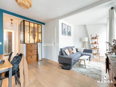 For rent Paris-10eme-arrondissement 2 rooms 51 m2 Paris (75010) photo 1