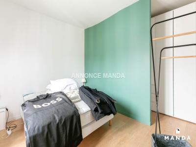 For rent Paris-10eme-arrondissement 2 rooms 51 m2 Paris (75010) photo 4