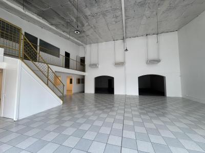 Acheter Local commercial Baie-mahault