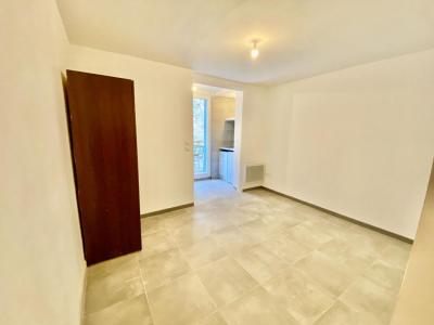 For rent Salon-de-provence 1 room 18 m2 Bouches du Rhone (13300) photo 2
