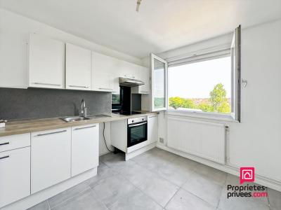 For sale Avallon 4 rooms 75 m2 Yonne (89200) photo 2