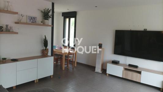 For sale Saint-mard 4 rooms 130 m2 Charente maritime (17700) photo 0