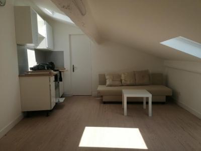 For rent Lyon-9eme-arrondissement 1 room 10 m2 Rhone (69009) photo 1