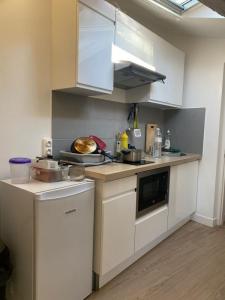 For rent Lyon-9eme-arrondissement 1 room 10 m2 Rhone (69009) photo 3