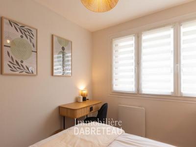 Louer Appartement 128 m2 Villeurbanne
