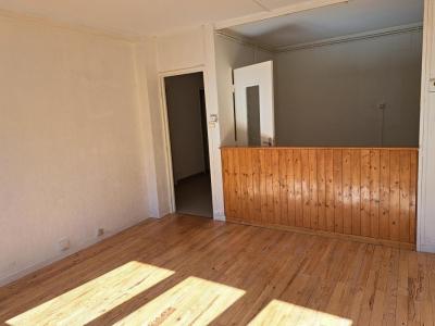 Louer Appartement Roche-la-moliere 399 euros