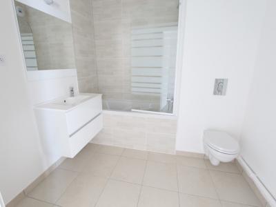 For rent Nantes 1 room 31 m2 Loire atlantique (44000) photo 2
