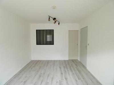 For rent Nantes 1 room 32 m2 Loire atlantique (44100) photo 1
