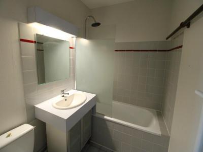 For rent Nantes 1 room 32 m2 Loire atlantique (44100) photo 4