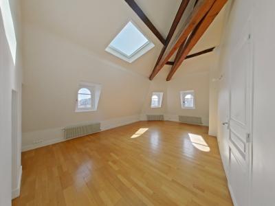 Annonce Location 4 pices Appartement Paris-17eme-arrondissement 75