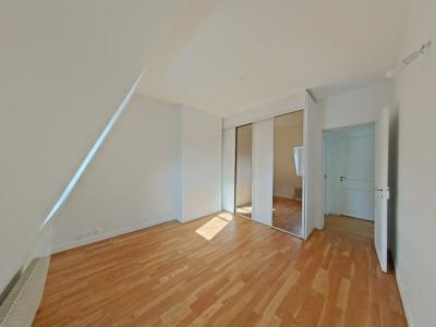 Louer Appartement Paris-17eme-arrondissement 2737 euros