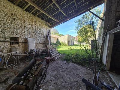 For sale 2 rooms 160 m2 Charente maritime (17700) photo 3