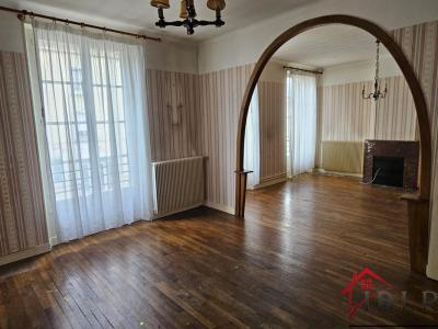 Acheter Immeuble Montier-en-der 121000 euros