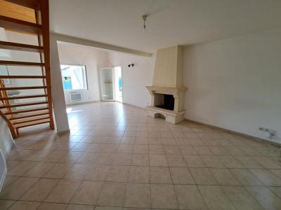 For rent Sainte-livrade-sur-lot 4 rooms 98 m2 Lot et garonne (47110) photo 1