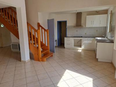 For rent Sainte-livrade-sur-lot 4 rooms 98 m2 Lot et garonne (47110) photo 2