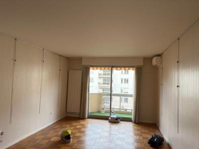Louer Appartement Lyon-6eme-arrondissement 1890 euros