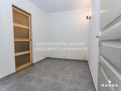 Louer Appartement Calvisson 760 euros