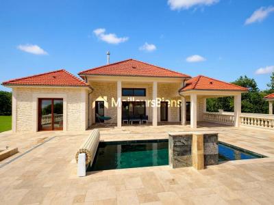 Acheter Prestige Chateaudun 845300 euros