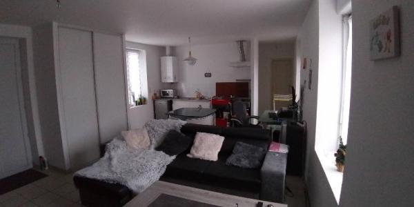 For rent Salles 2 rooms 50 m2 Gironde (33770) photo 0