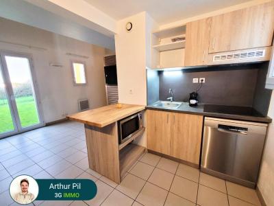 For sale Chateau-d'oleron 3 rooms 48 m2 Charente maritime (17480) photo 2