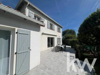For sale Grisolles 6 rooms 147 m2 Tarn et garonne (82170) photo 2