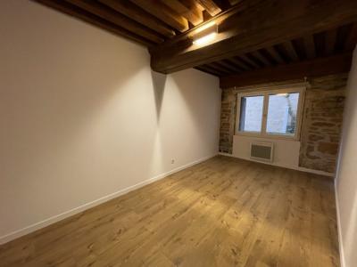Louer Appartement Lyon-4eme-arrondissement 800 euros