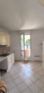 Louer Appartement 70 m2 Saint-genis-laval