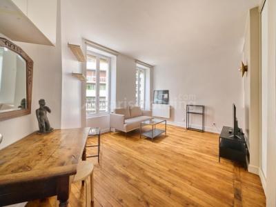 Louer Appartement 50 m2 Paris-18eme-arrondissement