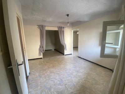 For sale SAINT JULIEN   4 rooms 67 m2 Bouches du Rhone (13012) photo 3