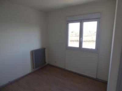 Louer Appartement 79 m2 Saint-satur