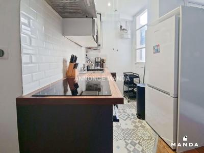 Louer Appartement 10 m2 Paris-18eme-arrondissement