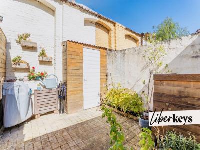 For sale Lille 4 rooms 62 m2 Nord (59000) photo 3