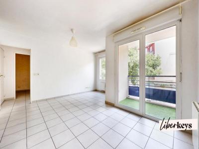 For sale Meyzieu 2 rooms 45 m2 Rhone (69330) photo 2