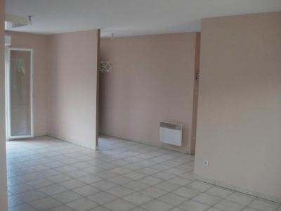 For rent Eyrans 4 rooms 80 m2 Gironde (33390) photo 0
