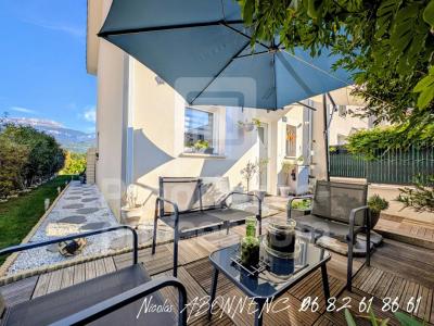 For sale Voiron 3 rooms 70 m2 Isere (38500) photo 0