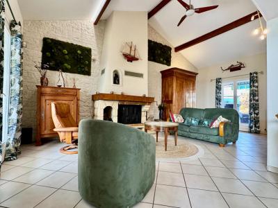 For sale Chassieu 8 rooms 182 m2 Rhone (69680) photo 1